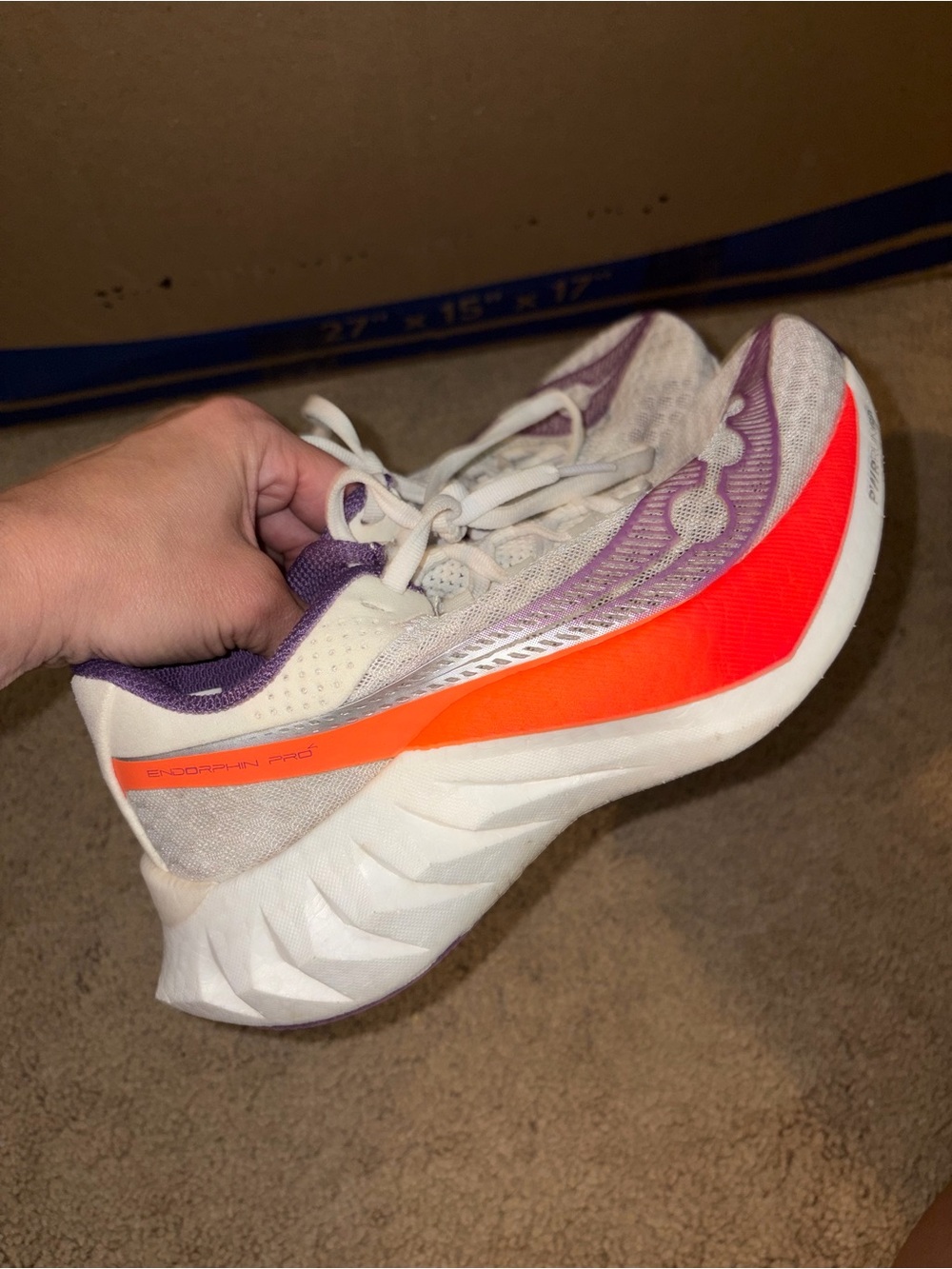 women's Saucony Endorphin Pro 4 running shoes in the White Violet colorway Sz 5